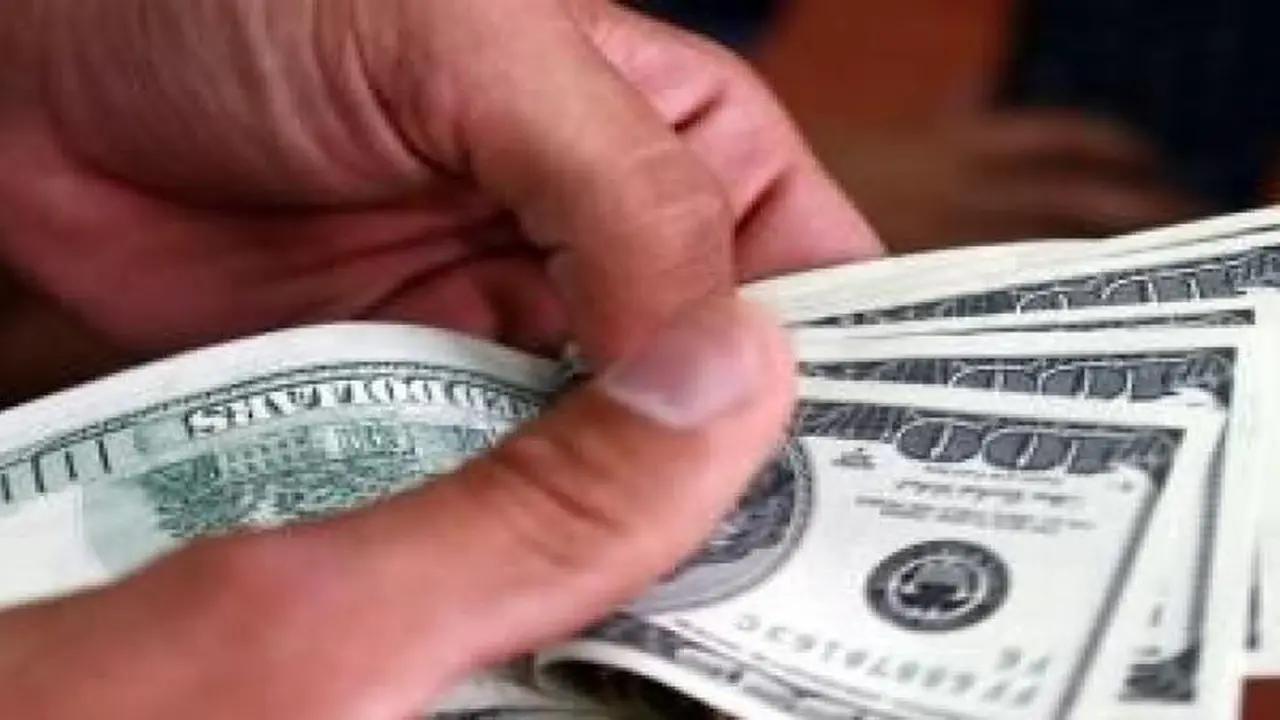 تأرجح الدولار الأسترالي في الأسواق العالمية تزامناً مع ارتفاع قيمة الدولار الأمريكي